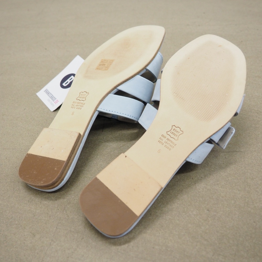 Pantolette hellblau Gr. 39 Große Schnalle
