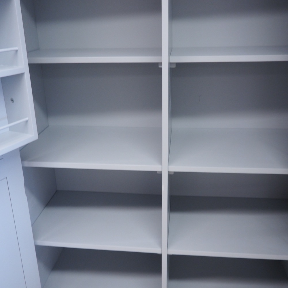 Esszimmerschrank Schrank grau ca. H 205cm B 125cm