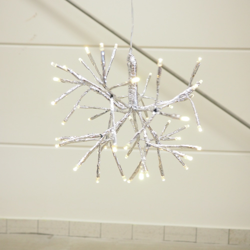 Beleuchtete LED Silberschneeflocke Klein Ø 30 cm Innen & Außenbereich