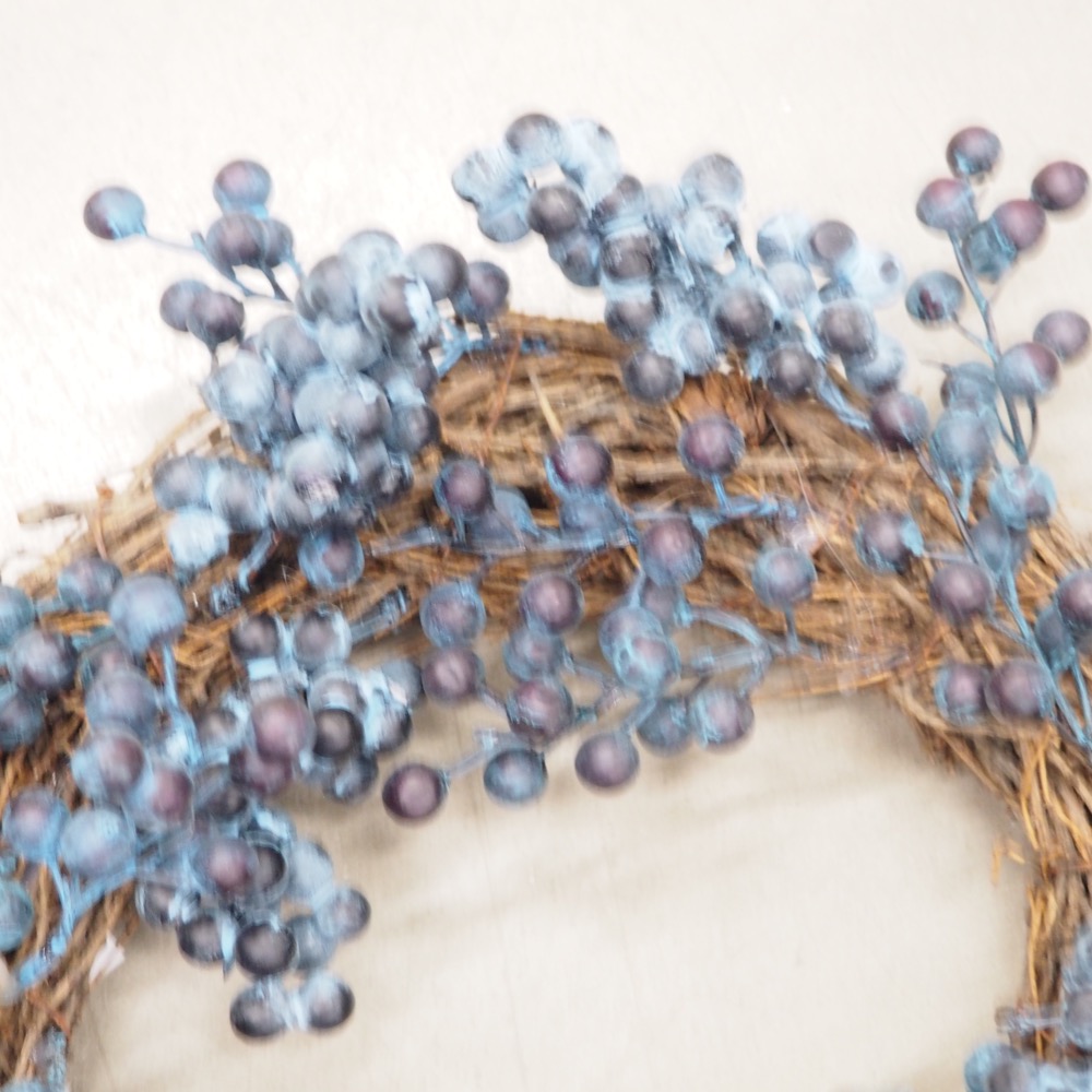 Deko-Kranz Tim Beeren blau natur Weide Ø 35 cm Weidenkranz