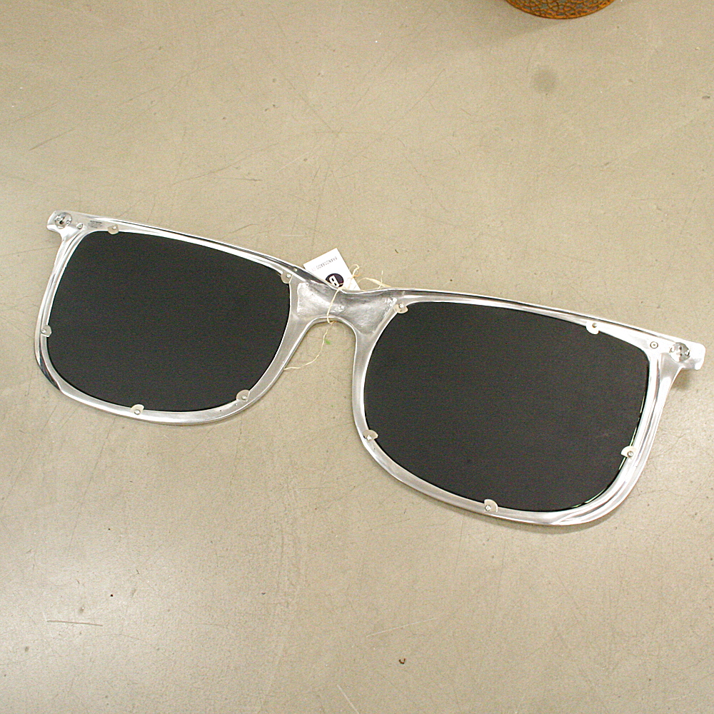 Spiegel Brille recyceltes Aluminium B101 x T5 x H30 cm Deko