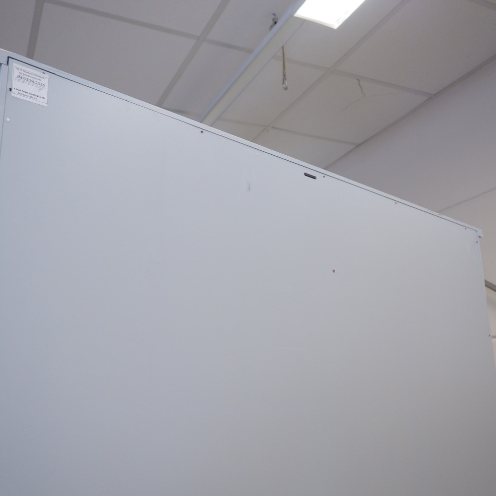 Esszimmerschrank Schrank grau ca. H 205cm B 125cm