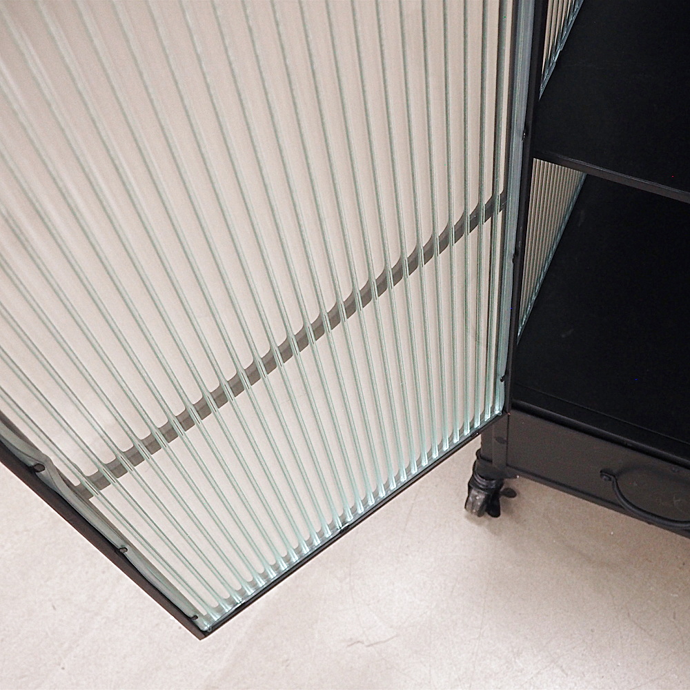 Metall-Rollschrank Titus Industrial-Look Glas B72xT37xH105cm