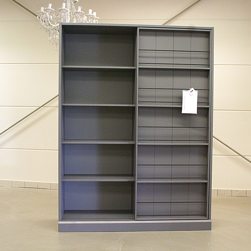 Schiebetürenschrank grau ca. H200 x B159 x T46,5 cm