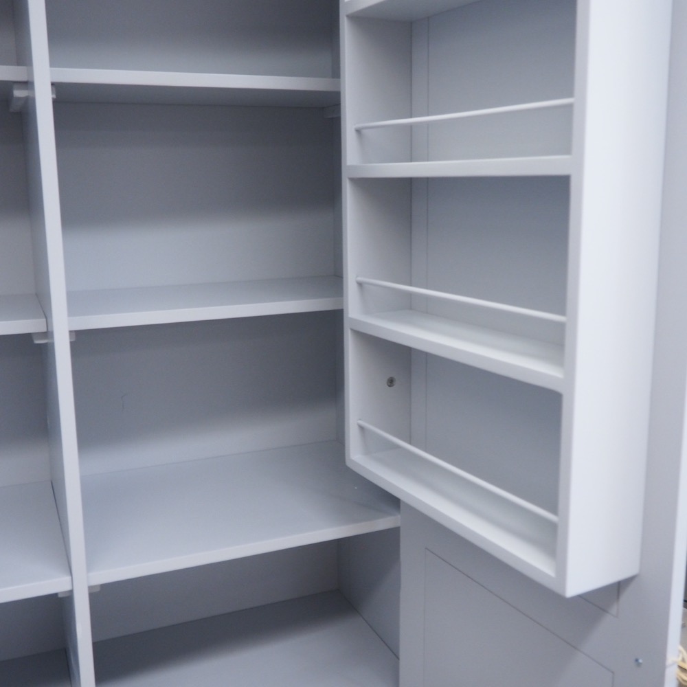 Esszimmerschrank Schrank grau ca. H 205cm B 125cm