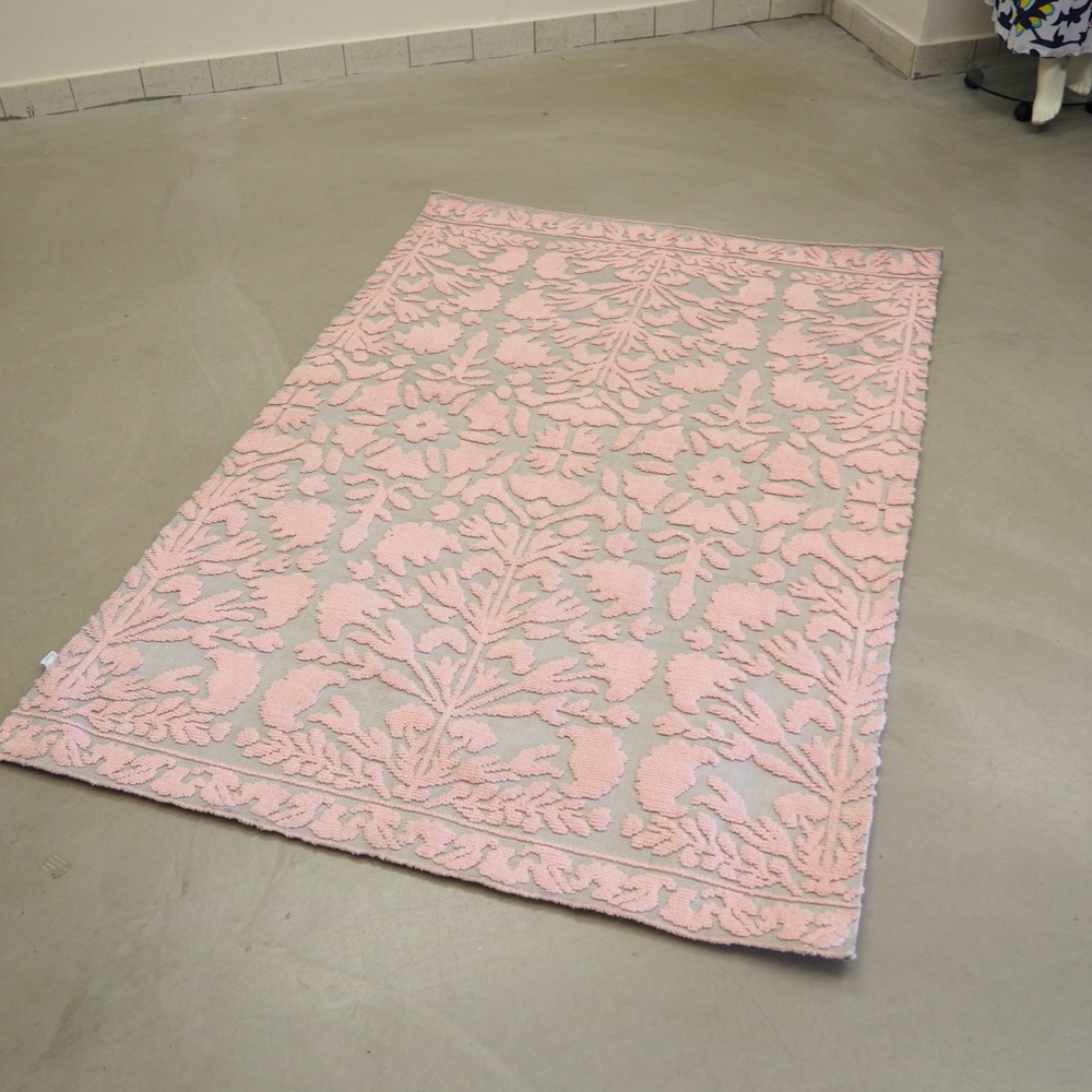 Teppich ca. 180 x 120 cm rosa