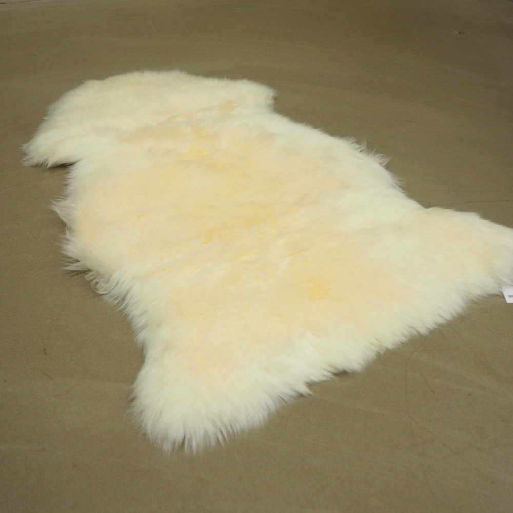 Schaffell Echtes Lammfell Natur ca. 68x100 cm waschbar
