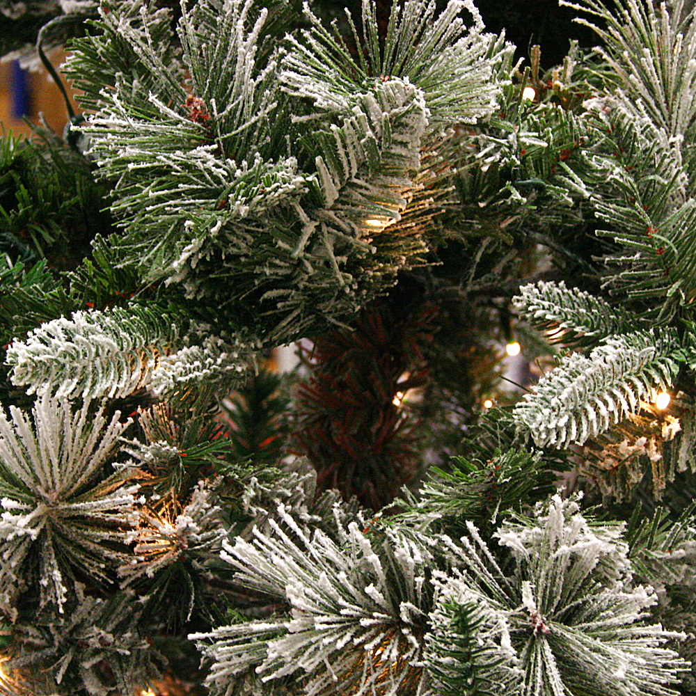 LED Tannenbaum Schnee ca. H120cm x Ø 70cm täuschend echt
