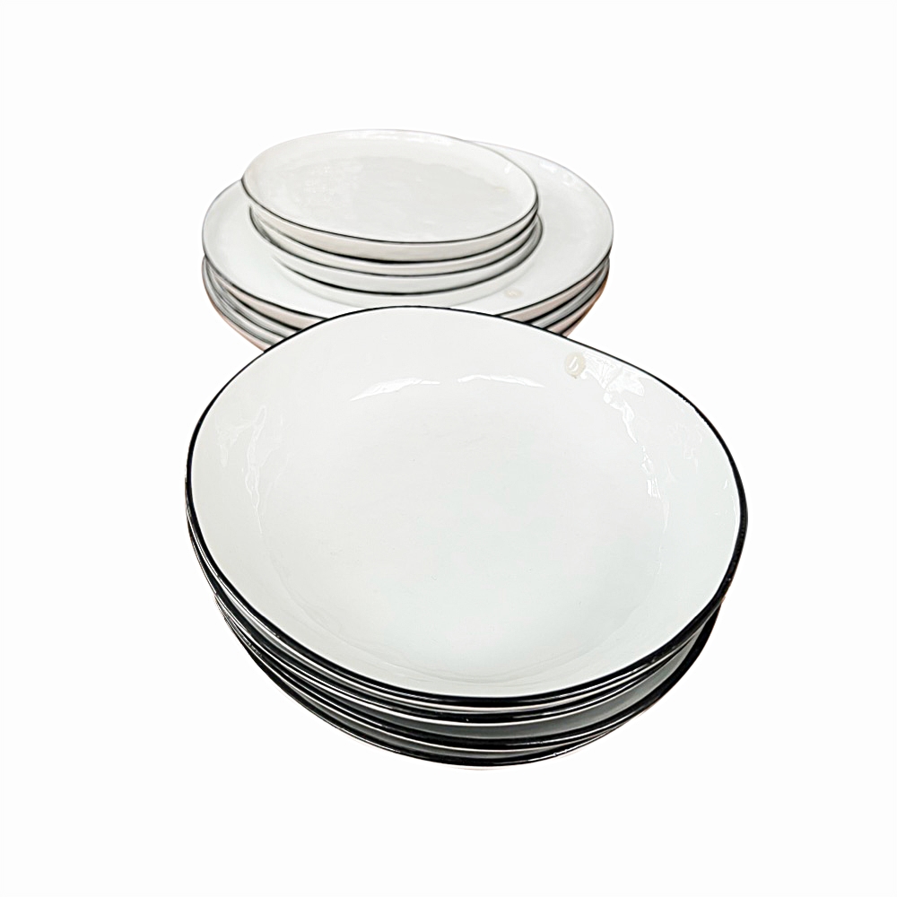 Geschirr-Set Salt schwarzer Rand 4 Personen (12-tlg.) Handmade